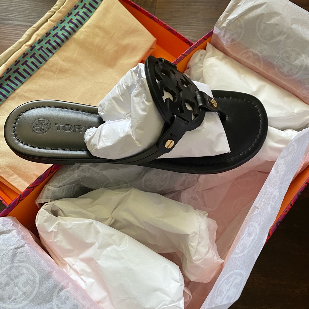 BLACK Tory Burch Miller Sandals sz 7.5 BRAND NEW